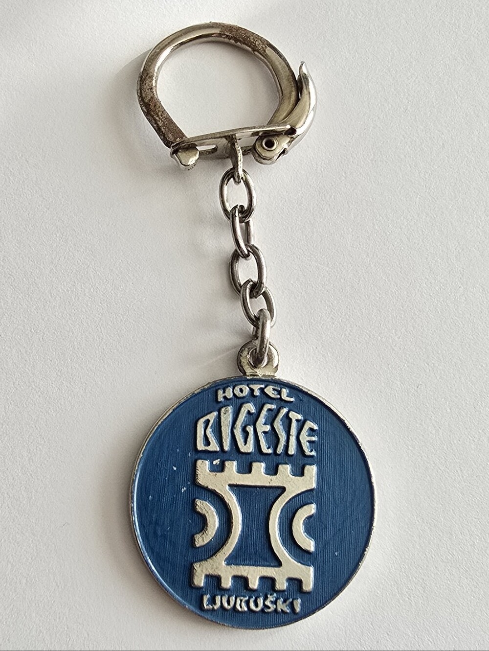 Vintage keychain promotional hotel key fob / keychain from Hotel Bigeste